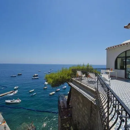 Sleeps 5